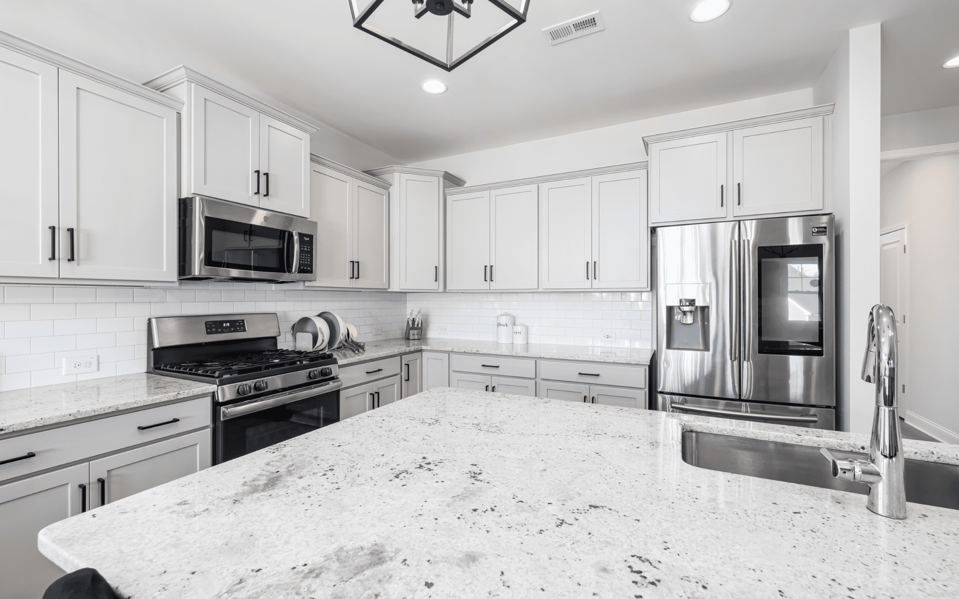 Mixing Kitchen Cabinet Styles: Dos, Don'ts, and Design Tips for a